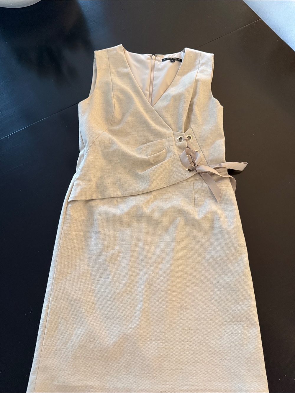 Antonio Melani neutral beige sheath sz 6